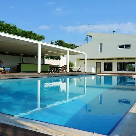 Serenity Village * 카메나불라